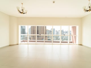 Spacious Layout | Vacant | Investment Deal, picture 3