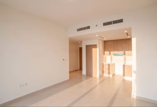 Vacant | Brand New | Spacious Unit......, picture 3