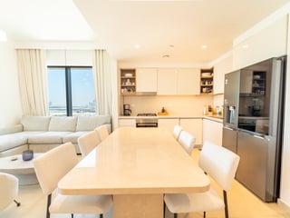 Elegant Corner Unit | High Floor | Vacant on Transfer, picture 4