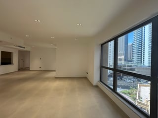 Vacant | Low Floor | Upgraded..........., picture 3