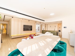 Premium Apartment | Luxury Furniture | Upgraded, picture 4
