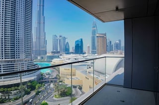 Burj Khalifa-Fountain View | Unfurnished | Vacant, picture 3