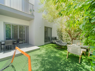 Rare Large Plot| Quiet Location|Vacant on Transfer, picture 3