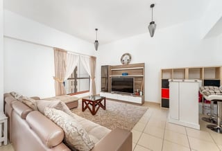 Vacant | Large Layout | Marina & Pool View, picture 4