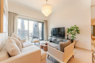 Burj Khalifa and Fountain View | High Floor | Vacant, picture 3