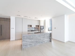 Luxury Living | Beach Front | Corner Unit, picture 4