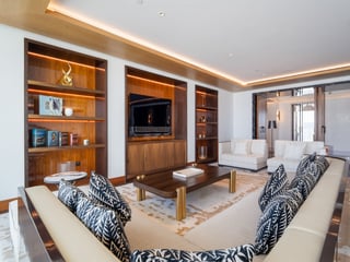 Exquisite Waterfront Apartment by Dorchester Collection, picture 3