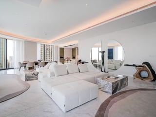 Refined Furnished Penthouse in Downtown Dubai, picture 3