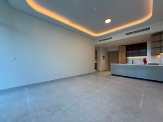 Corner Unit | Huge Balcony | Pool Views., picture 3