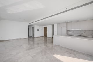 Best Price | High Floor | Palm & Downtown View, picture 3