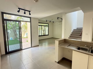 Motivated Seller | 3BR + Maid | Close To Pool, picture 3