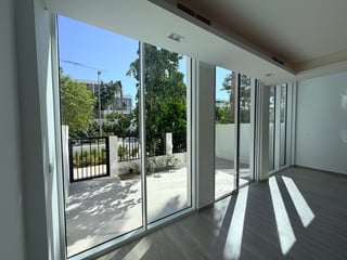Single Row | 4BR+M | Motivated Seller | View Today, picture 3