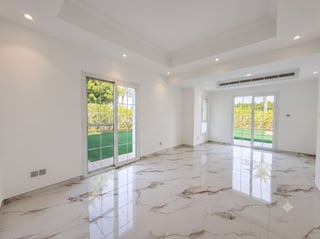Upgraded | Ext Maids | Corner | Big Plot, picture 3