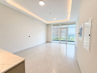 Corner Unit | Pool View | Spacious......, picture 3