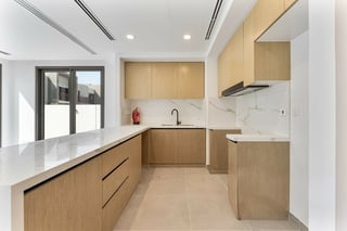 End Unit | Brand New | Close To Amenities, picture 4