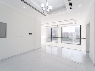 Park Backing | Pool | Maid's | Spacious., picture 3