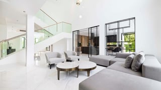 Upgraded Luxury Villa | Big Plot | Fully Furnished, picture 3