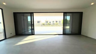 Upgraded Luxury Villa | Big Plot | Fully Furnished, picture 3