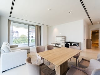 Luxury Living | Spacious Home | Green Views, picture 3