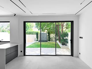 Vacant | Internal Location | Fully Upgraded Type 4M, picture 3