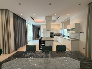 Custom Built | Fully Furnished | Vacant | Modern, picture 4