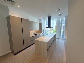 Single Row | 4-Bdr + M | Brand New Ready to Move, picture 3