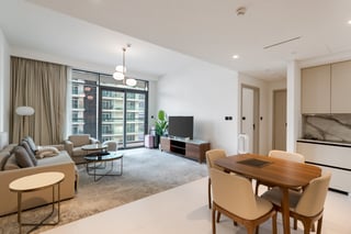 Marina View | Upgraded & Furnished | Investor Deal, picture 3