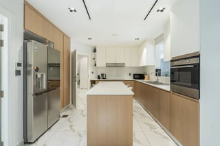 A beautifully decked-out 4-bedroom villa in Meadows 1, picture 3