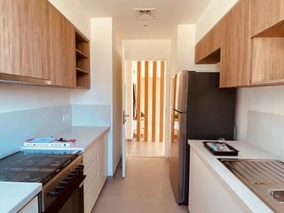 Large Corner 2BR | Full Park View | Vacant, picture 4