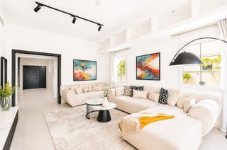 Fully Upgraded | Furnished | Quiet | Vacant, picture 4