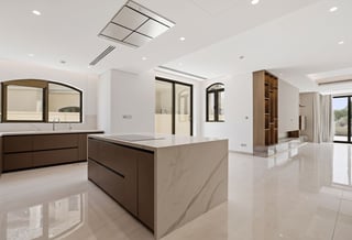 Lux Upgrades | Golf View | Spacious....., picture 4