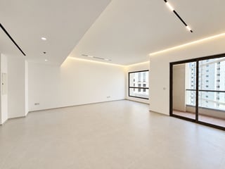 Beautifully Upgraded | Vacant Now | Closed Kitchen, picture 3