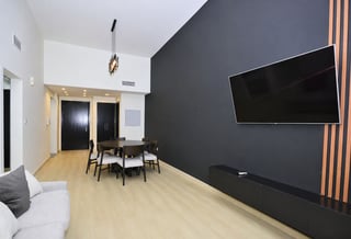 Upgraded | Fully Furnished | Spacious Layout, picture 4