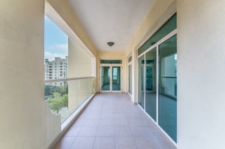 Full Sea View | Direct Beach Access | Unfurnished, picture 4