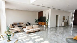 Exquisite villa in MBR City with private beach access, picture 4