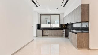 Custom built villa in Al Furjan with a private pool, picture 4
