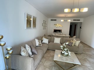 Large 2BR | Sea View | Prime Airbnb Opportunity, picture 3