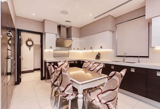 Immaculate | Lake Backing | Distinctive., picture 3