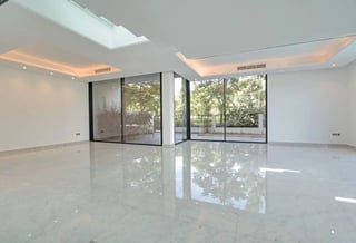 Corner Villa | Exceptional Privacy | 5 Bed + M, picture 3