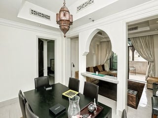 Spacious Layout | Vacant | Bright Unit.., picture 3