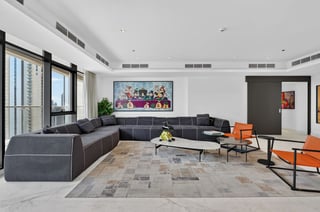 A refined 4-bedroom penthouse in RP Heights, Downtown Dubai, picture 4