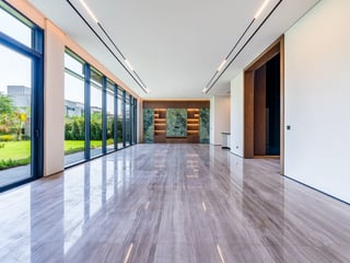 Contemporary Villa with Private Pool and Elevator, picture 3