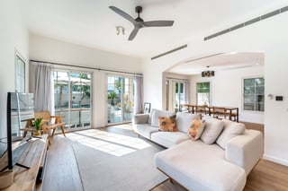 Large Plot | Private Pool | Vacant On Transfer, picture 4