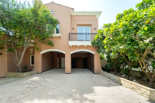 Fully Renovated | Type 17 | 12,000 Sq. Ft. Plot, picture 3