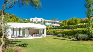 A private gated estate into a unique inviroment 5 star golf, picture 4