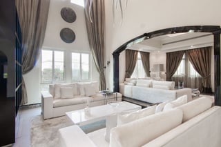 Stunning Upgraded Mediterranean 4 Bedroom Villa, picture 4