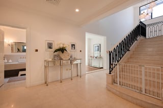 Renovated 5 Bedroom Atrium Entry | Well Maintained, picture 1