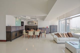 Stunning 3 Bedroom Apartment | WTC | Rent, picture 4