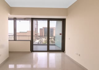 Corner apartment with sea view in Dubai Marina, picture 3