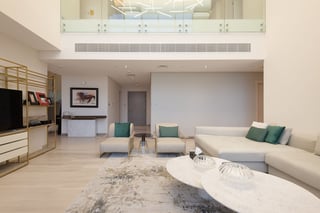 Stunning Four Bedrooms Penthouse in The 8, picture 4